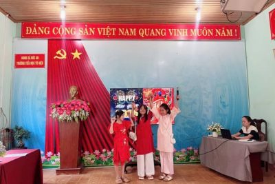 Trường TH Tô Hiệu đã tổ chức thành công Hội thi Hùng biện tiếng Anh cấp trường